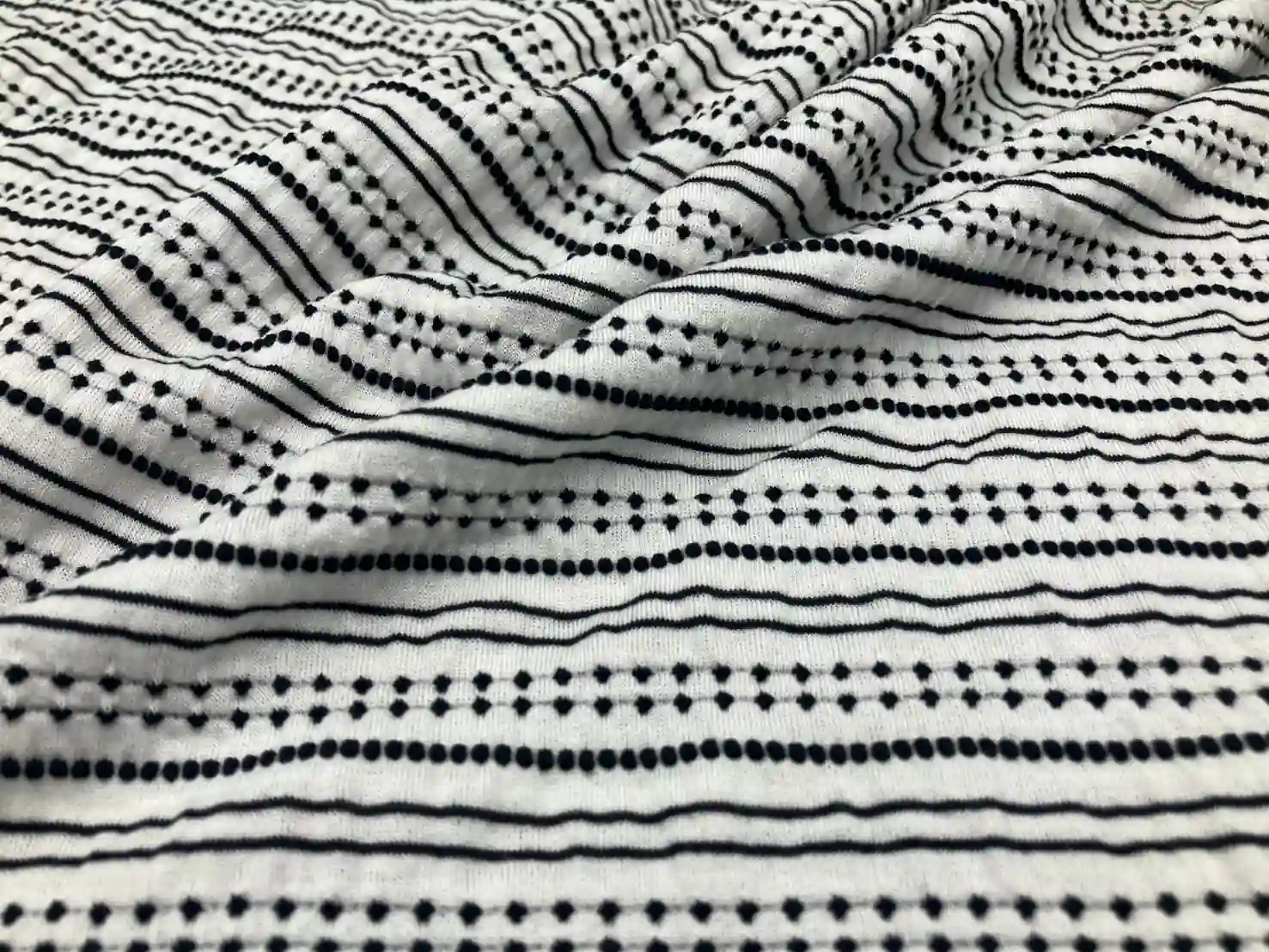 TEXWAY cotton-rich casual wear fabric: waffle, dobby jacquard, stripes and knit seersucker, Item No. TW582810, Design No. Y/D-STR