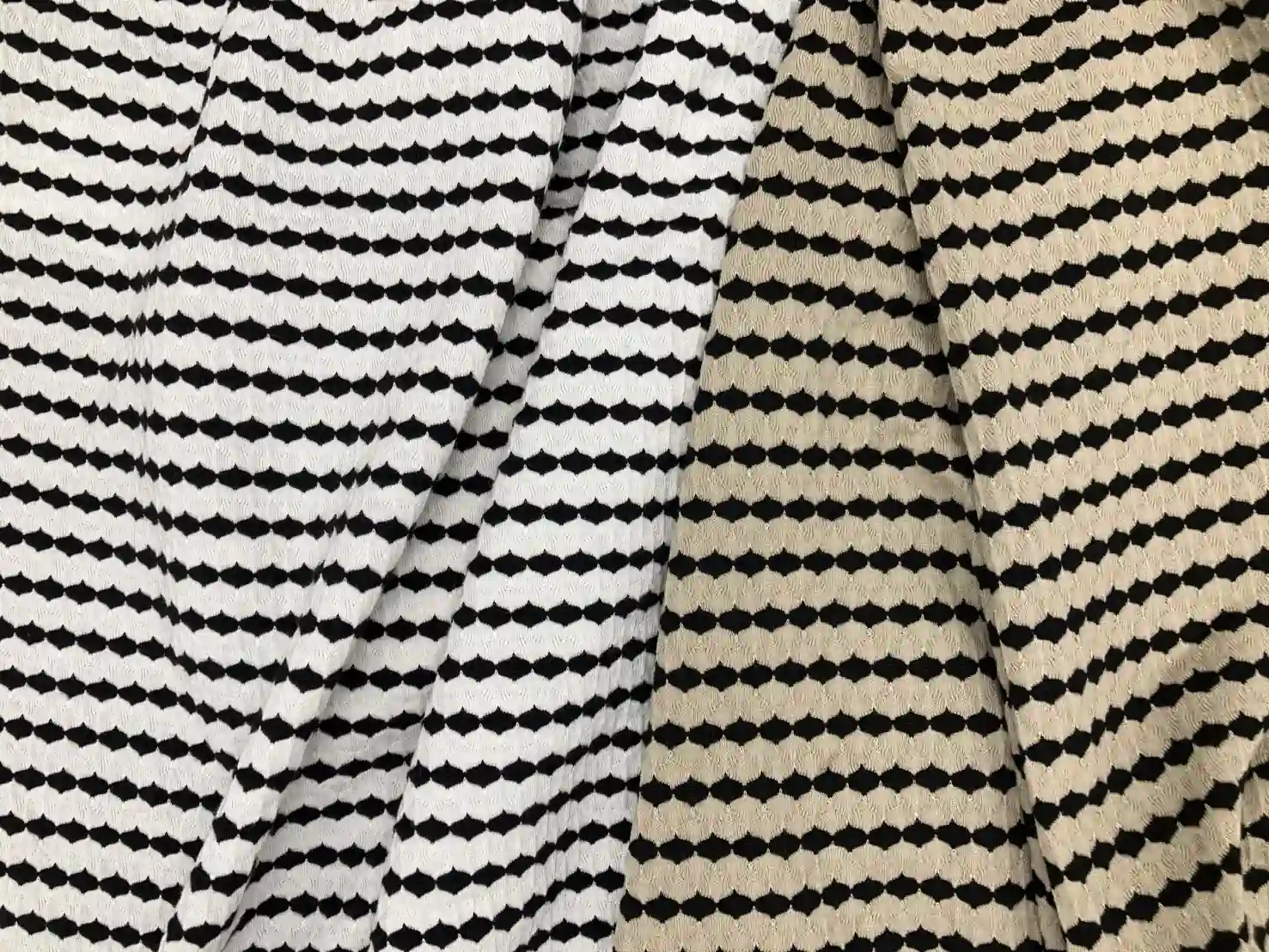 TEXWAY cotton-rich casual wear fabric: waffle, dobby jacquard, stripes and knit seersucker, Item No. TW582530, Design No. Y/D-JQ